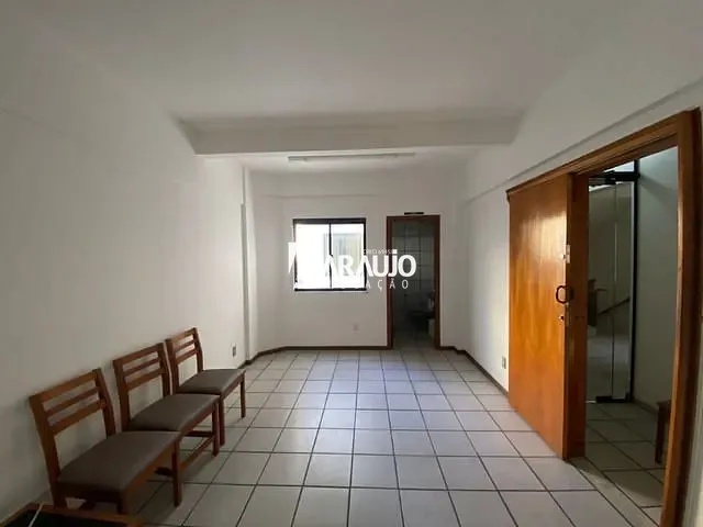 Sala para alugar, no bairro Centro em Itajaí