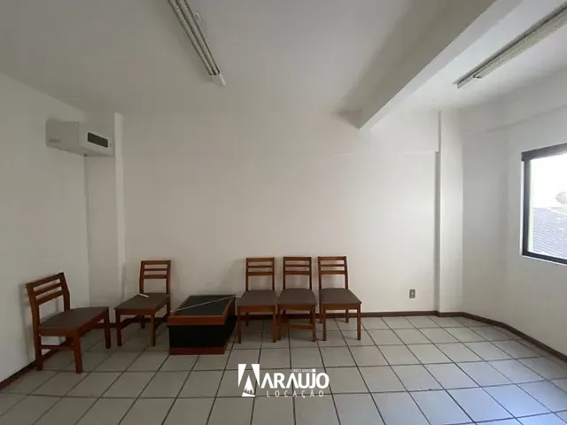 Sala para alugar, no bairro Centro em Itajaí