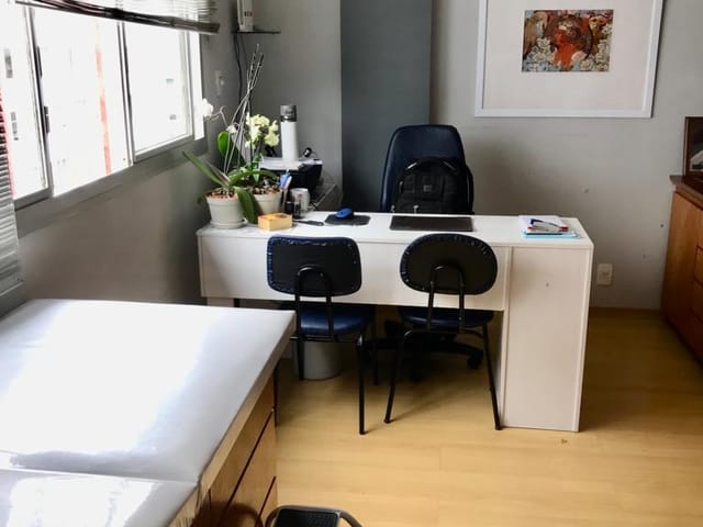 Sala à venda, no bairro Centro em Petrópolis
