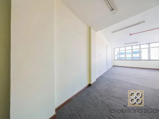 Sala à venda, no bairro Centro em Curitiba
