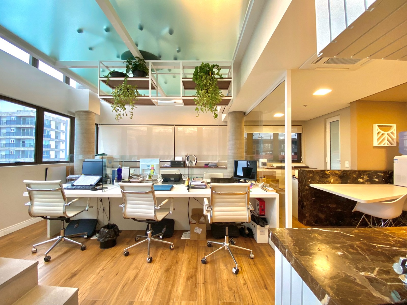 Sala comercial à venda no Plex Hub Corporativo, Parque Una - 74 m², andar alto, acabamentos de alto padrão e 2 vagas de garagem. - 7