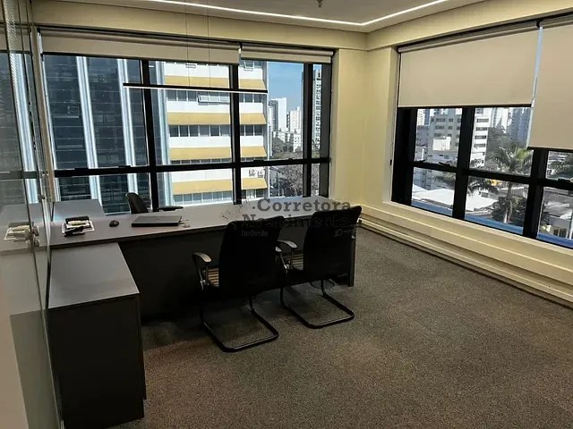 Sala com 400m², para alugar, no bairro Centro em São José dos Campos