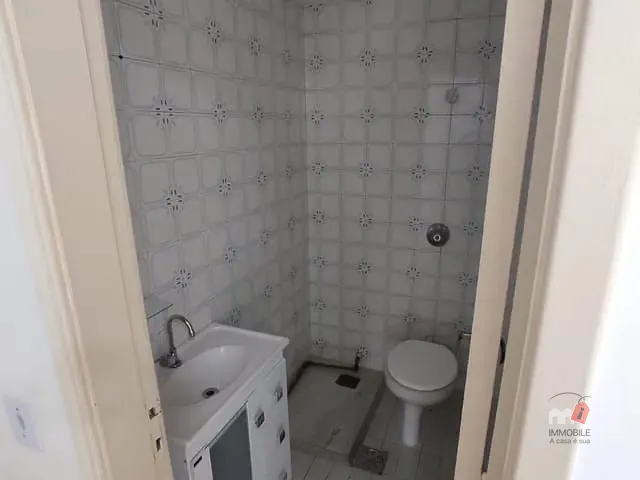 Sala à venda ou para alugar, no bairro Centro em Petrópolis