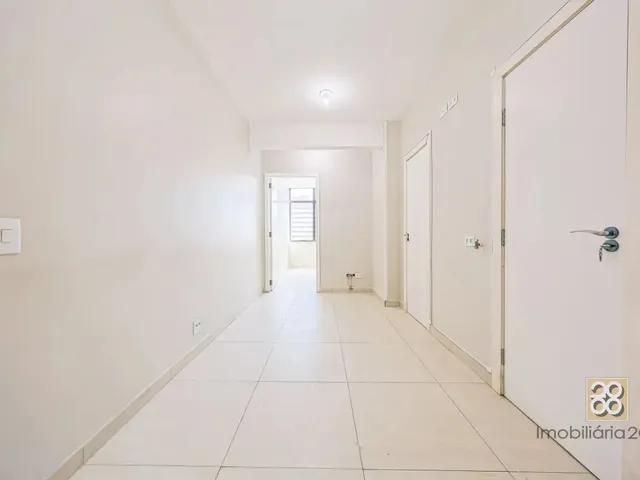 Sala à venda, no bairro Centro em Curitiba