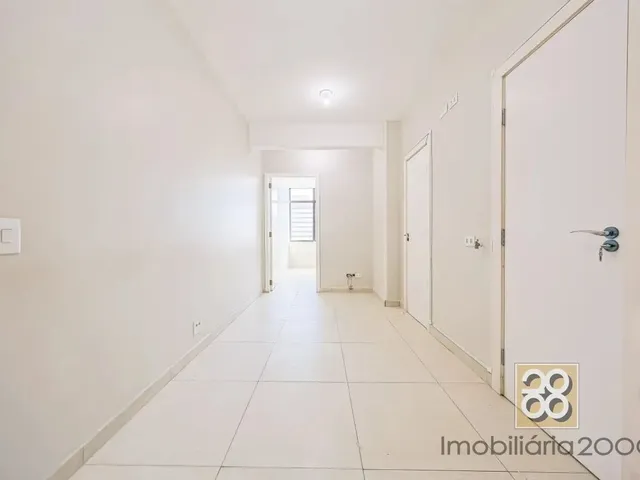 Sala à venda, no bairro Centro em Curitiba