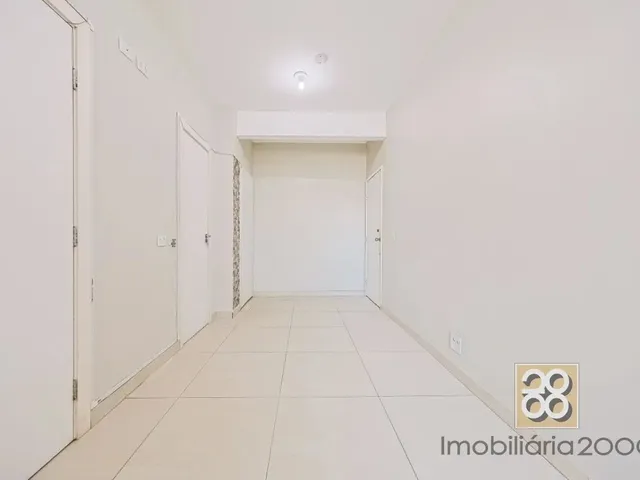 Sala à venda, no bairro Centro em Curitiba