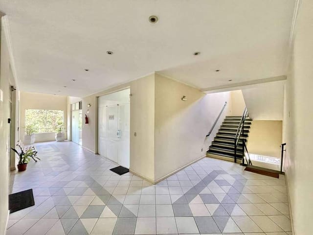 Sala com 31m², à venda ou para alugar, no bairro Granja Viana em Cotia