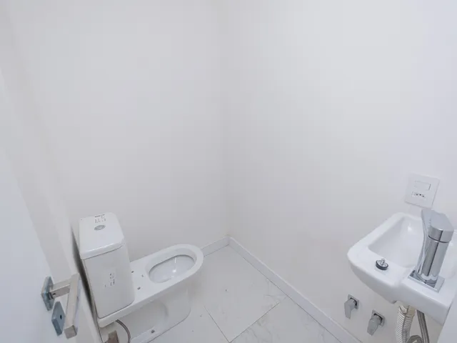 Sala com 54m², à venda ou para alugar, no bairro Centro em Pelotas