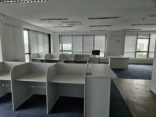 Sala com 193m², para alugar, no bairro Centro em São José dos Campos