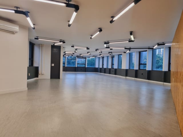 Sala com 286m², à venda ou para alugar, no bairro Vila Olímpia em São Paulo