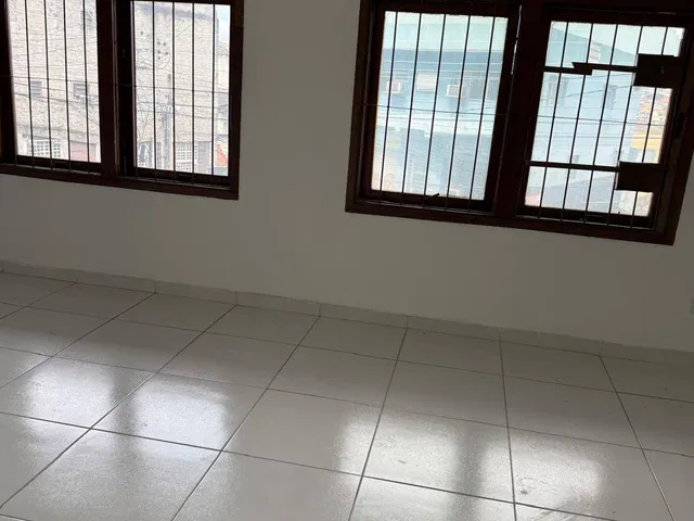 Sala com 26m², para alugar, no bairro Centro em Cotia