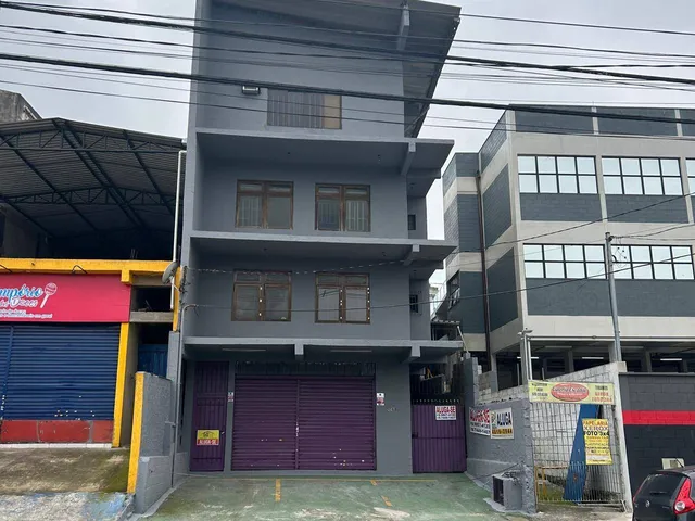 Sala com 26m², para alugar, no bairro Centro em Cotia