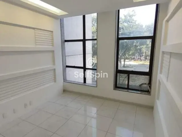 Sala para alugar, no bairro Centro em Niterói