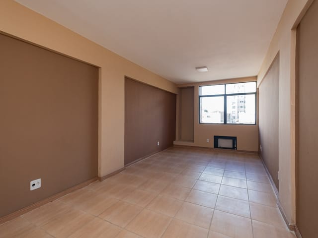 Sala para alugar, no bairro Centro em Pelotas