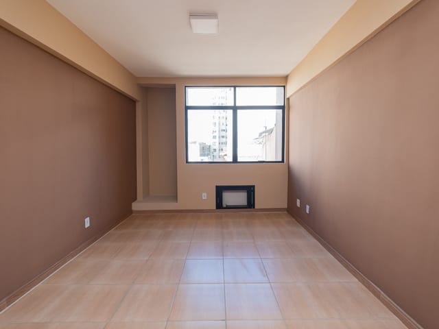 Sala para alugar, no bairro Centro em Pelotas