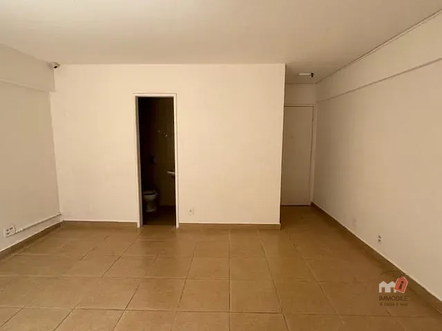 Sala à venda, no bairro Centro em Petrópolis