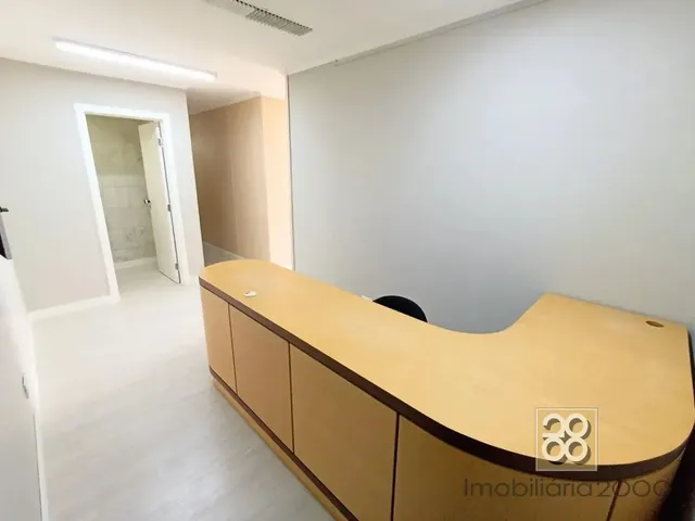 Sala para alugar, no bairro Centro em Curitiba