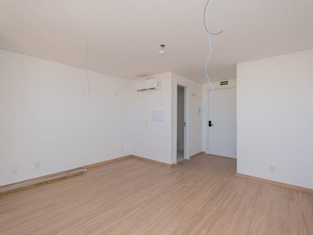 Sala com 54m², para alugar, no bairro Centro em Pelotas