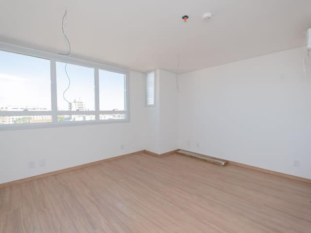 Sala com 54m², para alugar, no bairro Centro em Pelotas