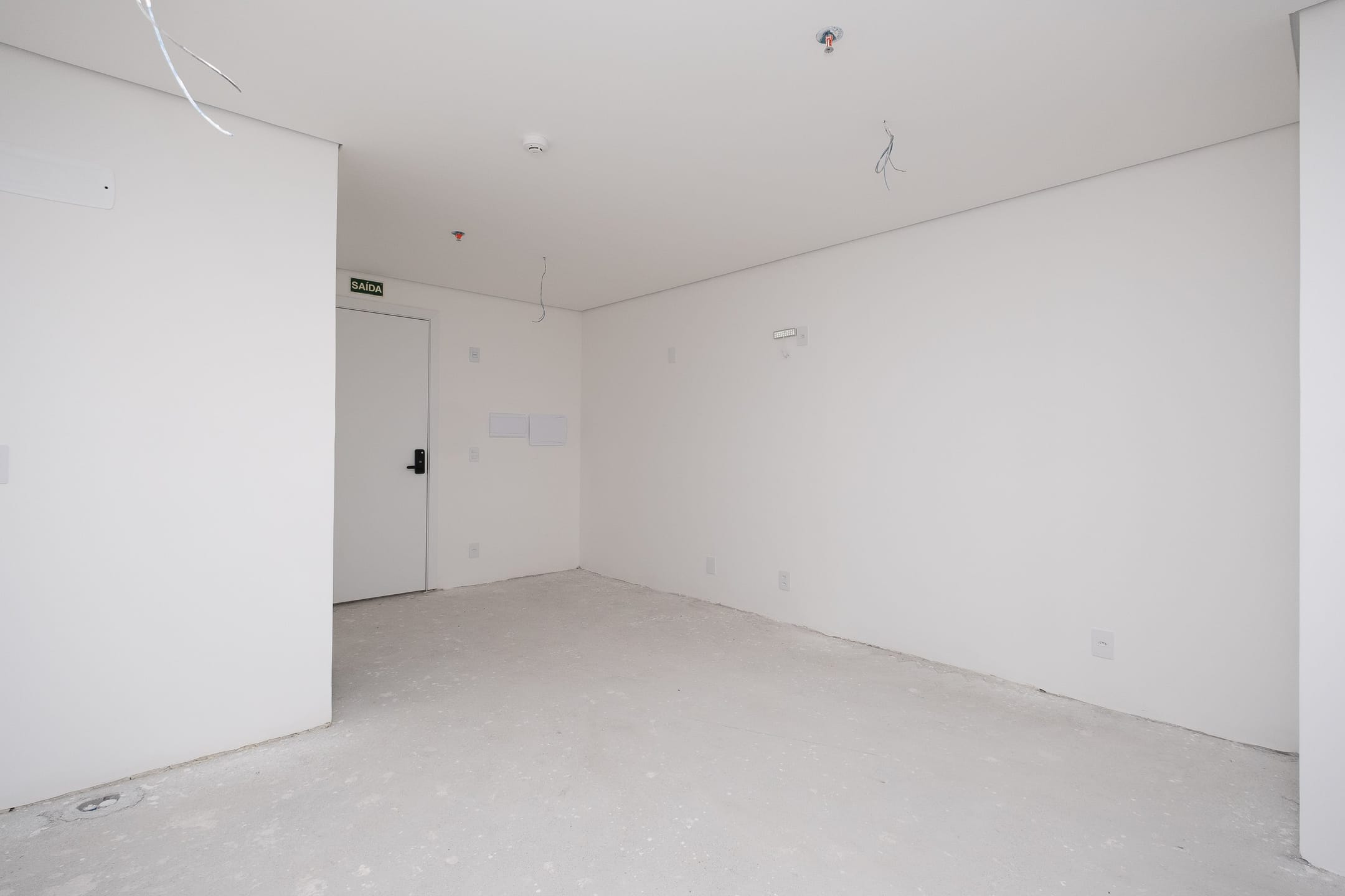 Sala comercial à venda no Zabaleta Office, Centro - 24 m², banheiro privativo, andar alto e infraestrutura completa. - 6