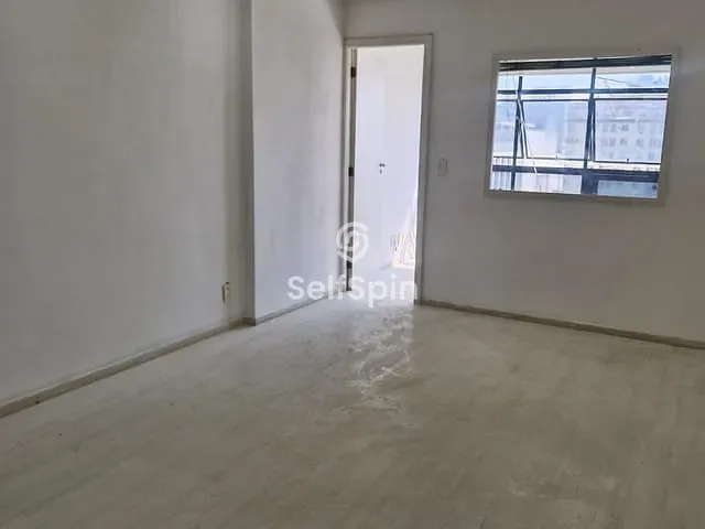 Sala para alugar, no bairro Centro em Niterói