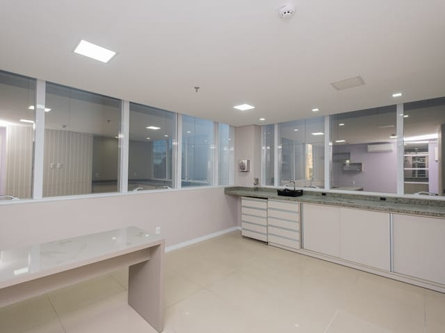 Sala com 53m², para alugar, no bairro Centro em Pelotas