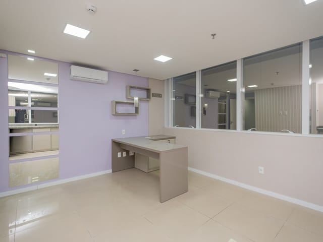 Sala com 53m², para alugar, no bairro Centro em Pelotas