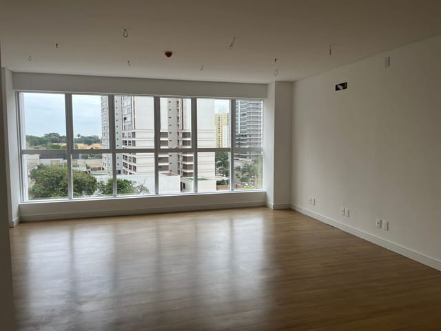 Sala para alugar, no bairro Gleba Fazenda Palhano em Londrina