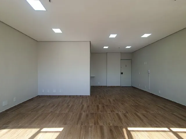 Sala com 42m², para alugar, no bairro Vila Carrão em São Paulo