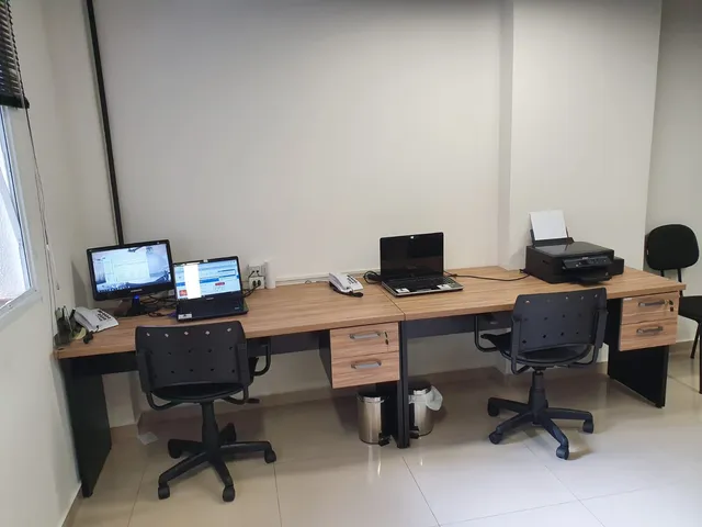 Sala à venda, no bairro Parque Taboão em Taboão da Serra