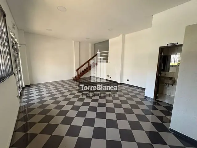 Sala com 110m², para alugar, no bairro Centro em Ponta Grossa