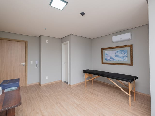 Sala à venda, no bairro São Gonçalo em Pelotas