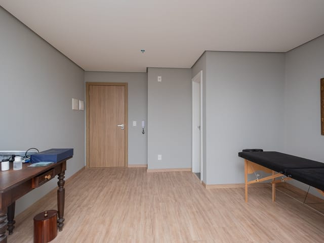 Sala à venda, no bairro São Gonçalo em Pelotas