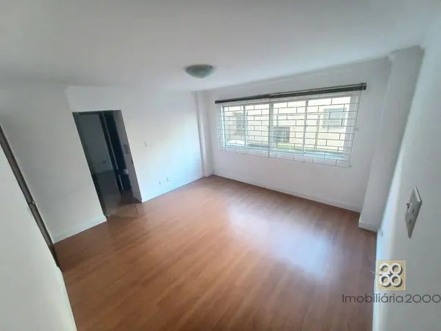Sala à venda, no bairro Centro em Curitiba