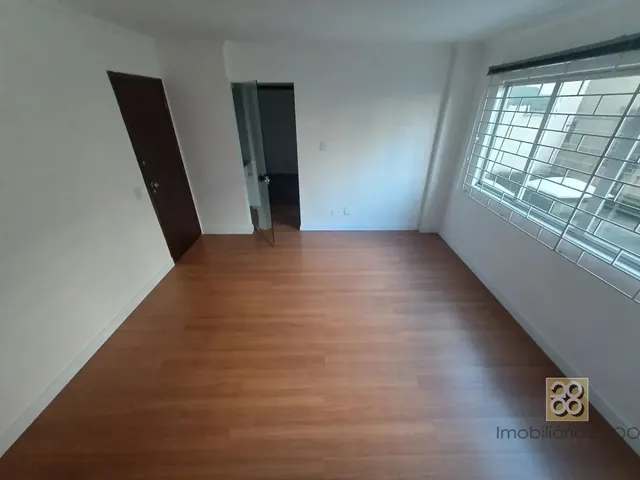 Sala à venda, no bairro Centro em Curitiba