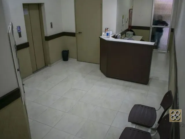 Sala para alugar, no bairro Centro em Curitiba