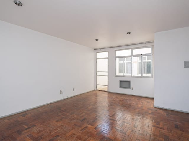 Sala para alugar, no bairro Centro em Pelotas