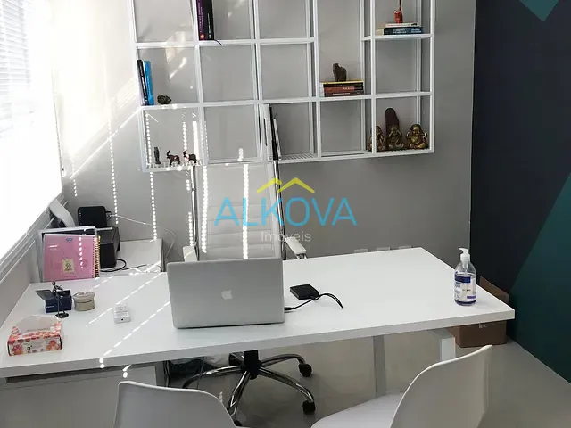 Sala à venda, no bairro Parque Residencial Aquarius em São José dos Campos