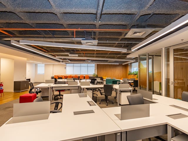 Sala à venda, no bairro Centro Cívico em Curitiba