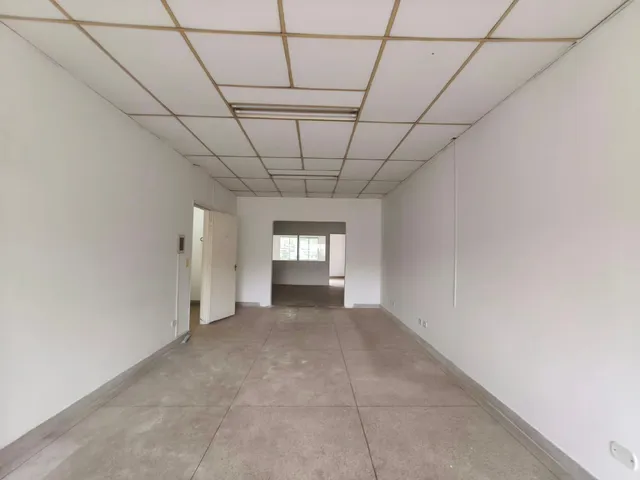 Sala com 140m², para alugar, no bairro Umuarama em Osasco