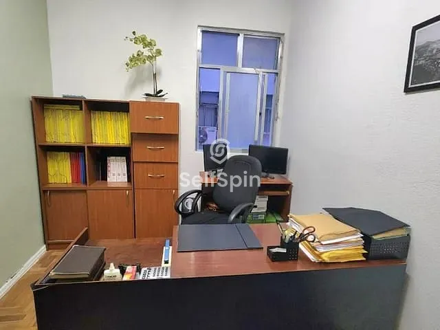 Sala para alugar, no bairro Centro em Niterói