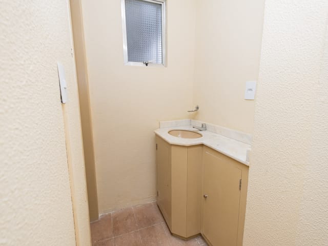 Sala com 43m², à venda ou para alugar, no bairro Centro em Pelotas
