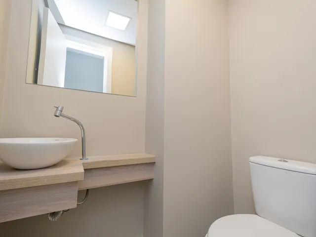 Sala à venda ou para alugar, no bairro São Gonçalo em Pelotas