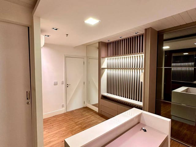 Sala à venda, no bairro Gleba Fazenda Palhano em Londrina