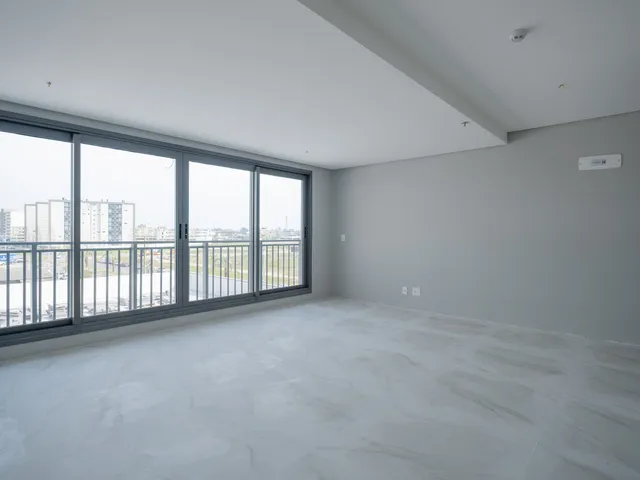 Sala à venda ou para alugar, no bairro São Gonçalo em Pelotas