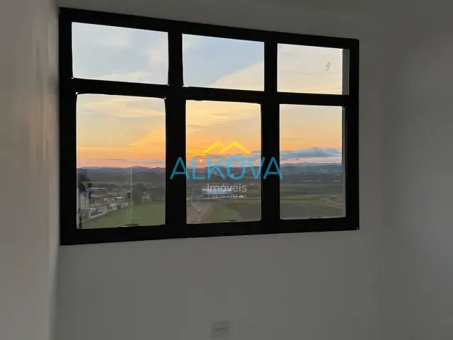 Sala à venda, no bairro Parque Residencial Aquarius em São José dos Campos