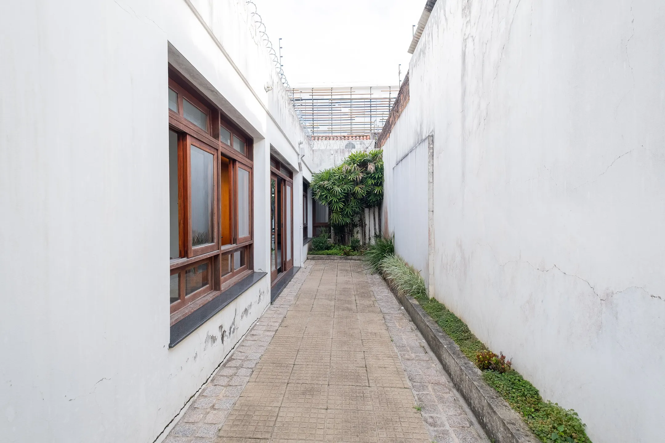 Prédio comercial à venda em Pelotas, próximo à Av. Bento Gonçalves - com 146m², recepção, 5 salas e excelente potencial para empresas e clínicas. - 19