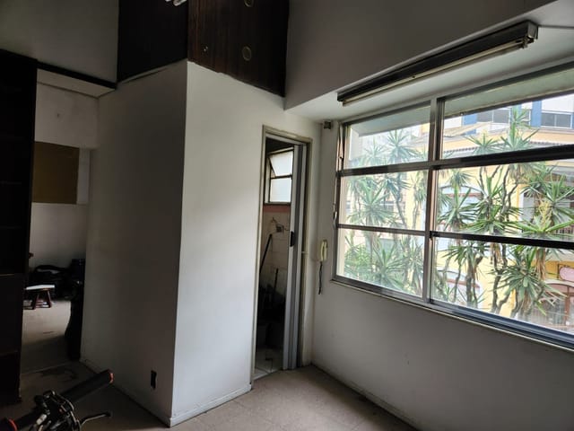 Sala à venda, no bairro Centro em Petrópolis