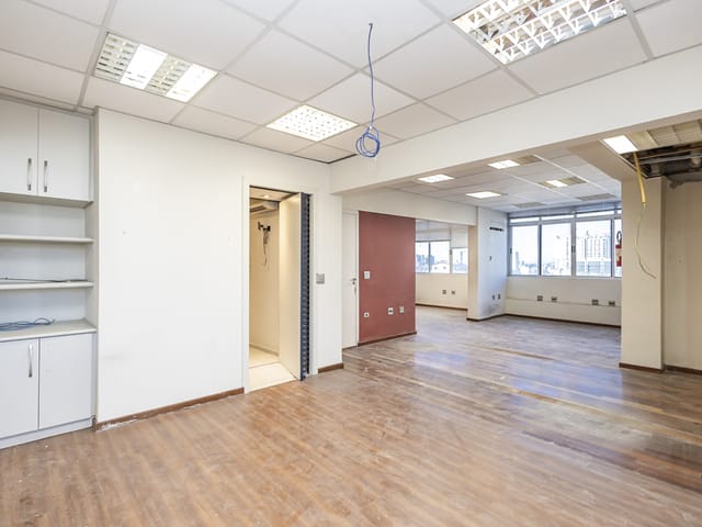Sala à venda, no bairro Centro em Curitiba