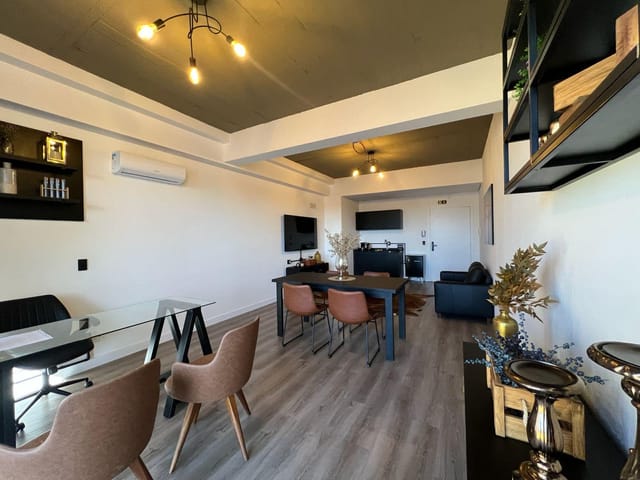 Sala à venda, no bairro Areal em Pelotas